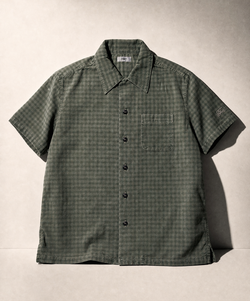 GREEN