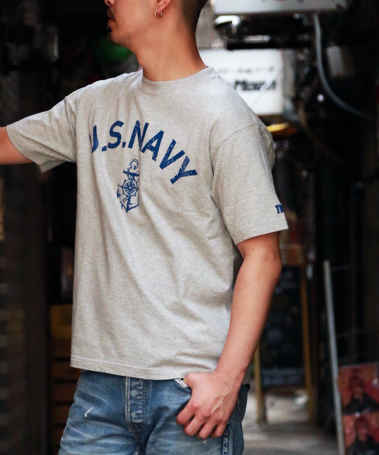 TMT×AVIREX DAILY HEAVYWEIGHT CREWNECK S/S TEE(U.S.NAVY) / TOP GRAY