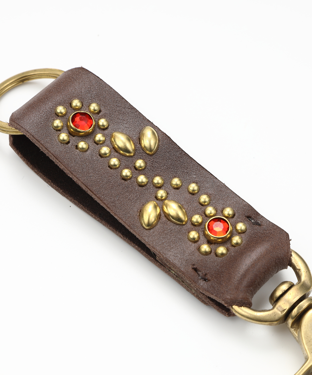 【3月下旬発送予定】LEATHER STADS KEY CHAIN