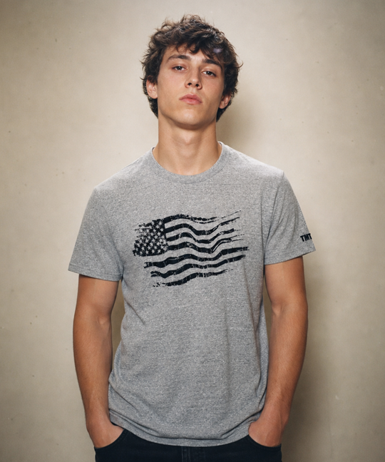 ※6月下旬発送※RAFI JERSEY S/S TEE (FLAG)