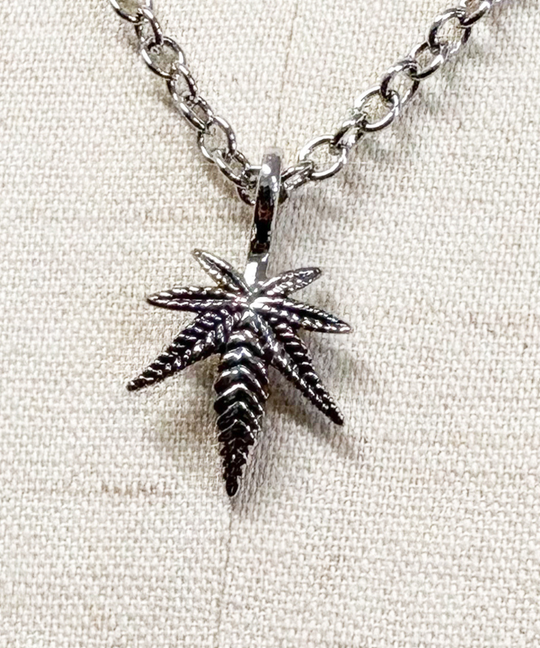 NECKLACE(Cannabis）