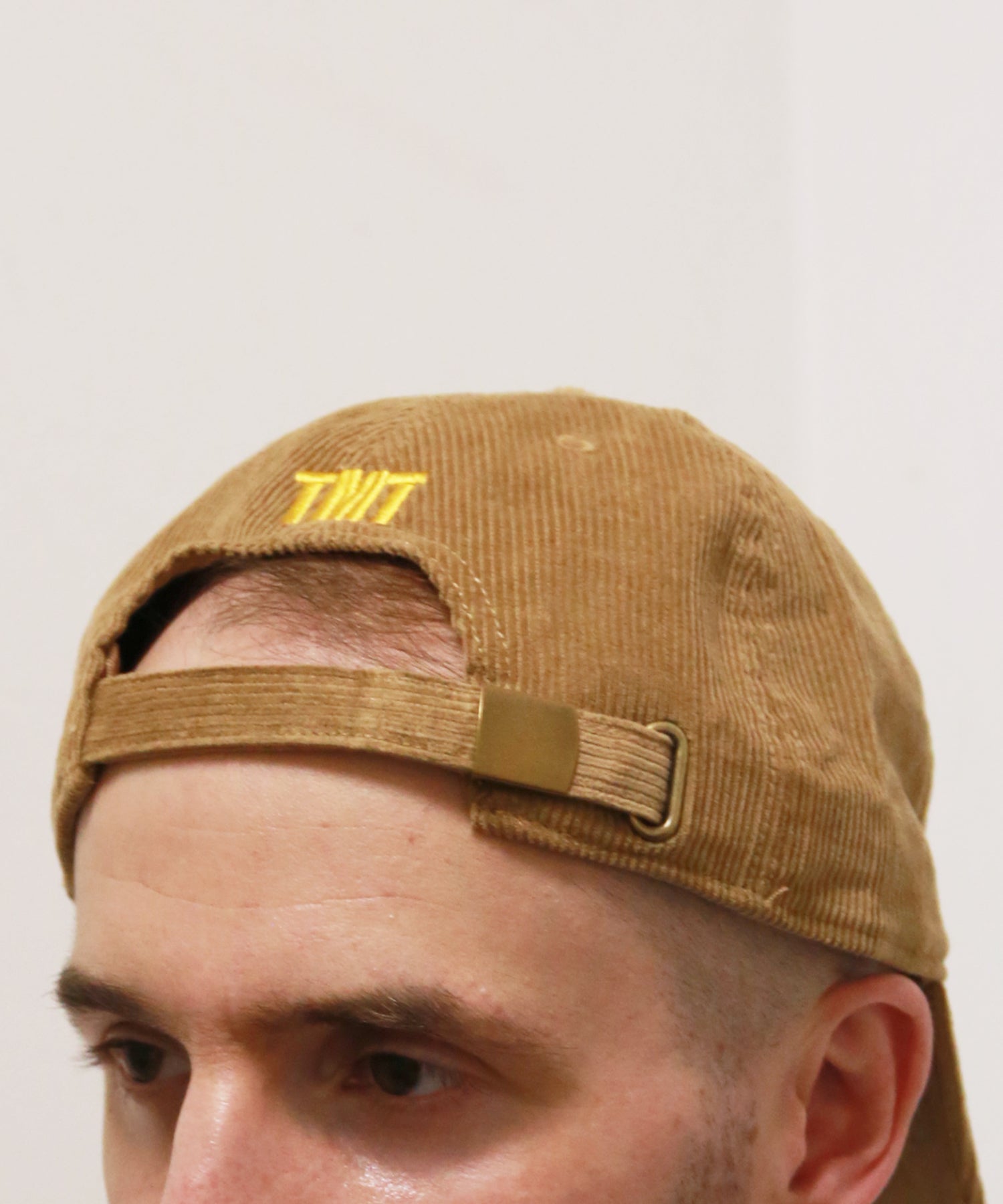 CORDUROY CAP(EMBLEM)／ BEIGE – TMT OFFICIAL ONLINE STORE