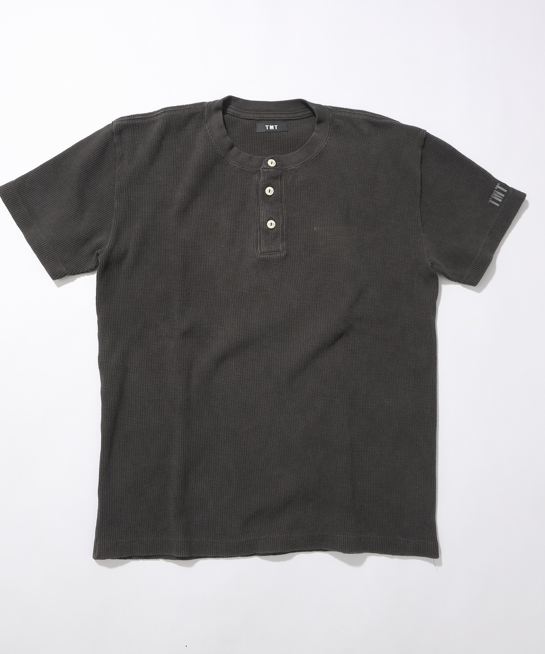 HENRY NECK TEE