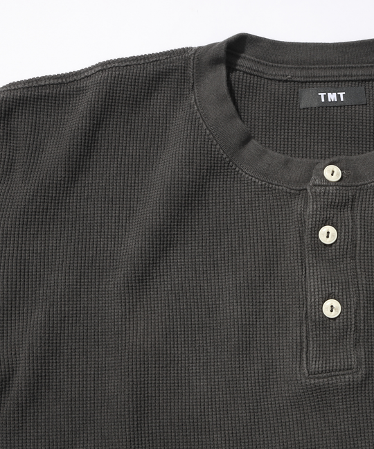 HENRY NECK TEE