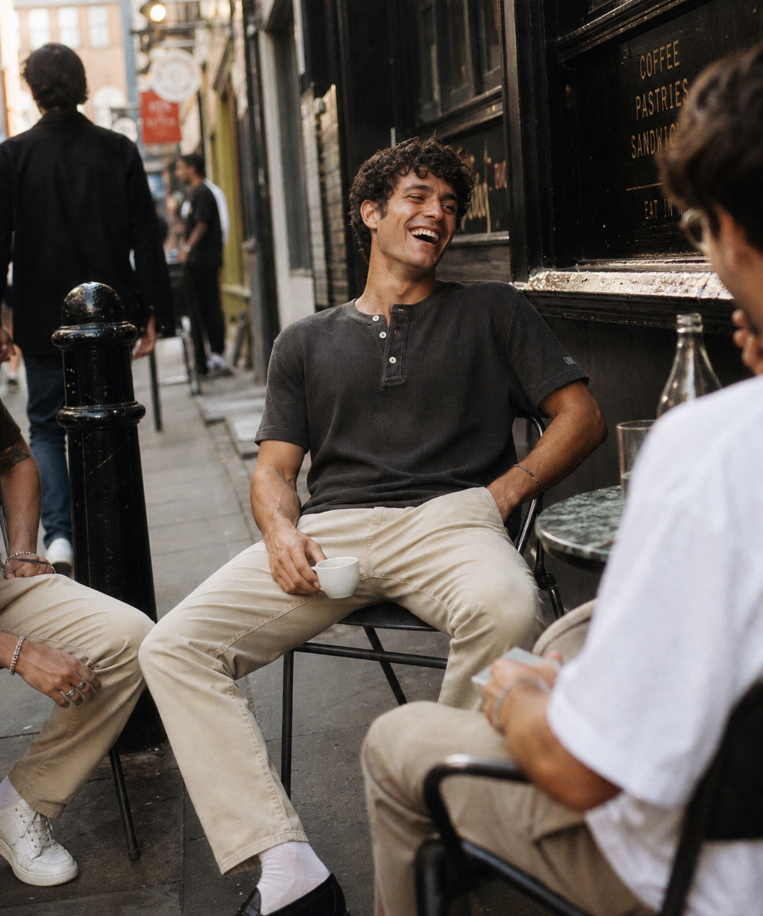 HENRY NECK TEE