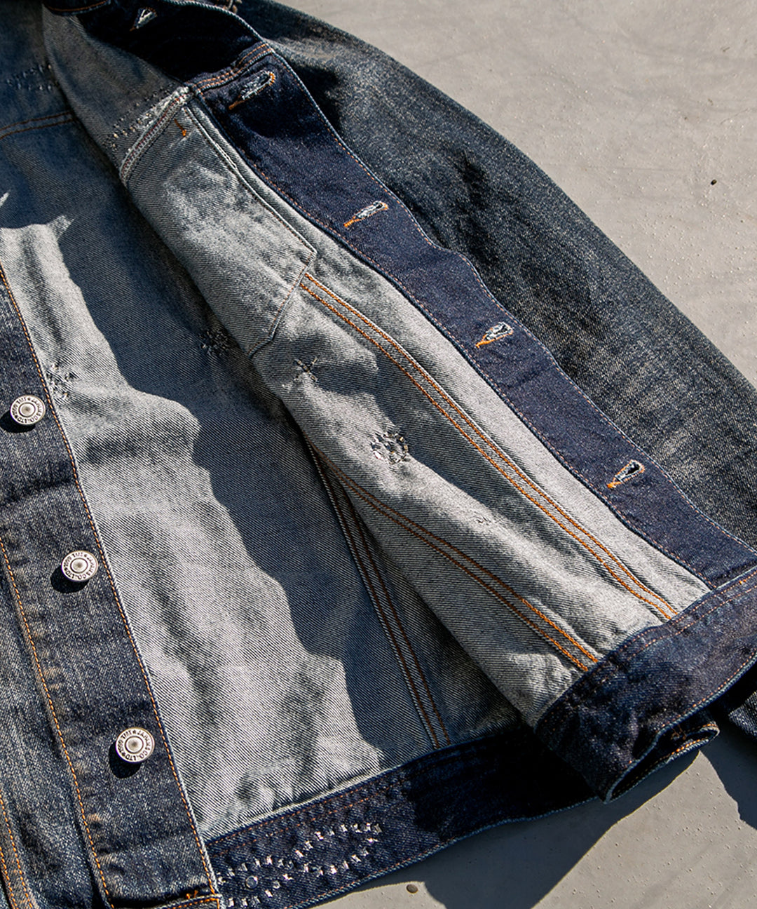 【受注販売限定/3月下旬頃発送】12oz SOFT DENIM TRUCKER JACKET（STUDS）