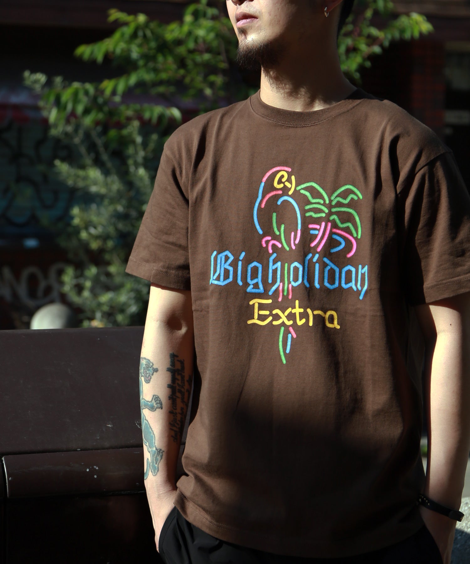 HEAVY JERSEY S/SL TEE(BIGHOLIDAY EXTRA) / BROWN – TMT OFFICIAL