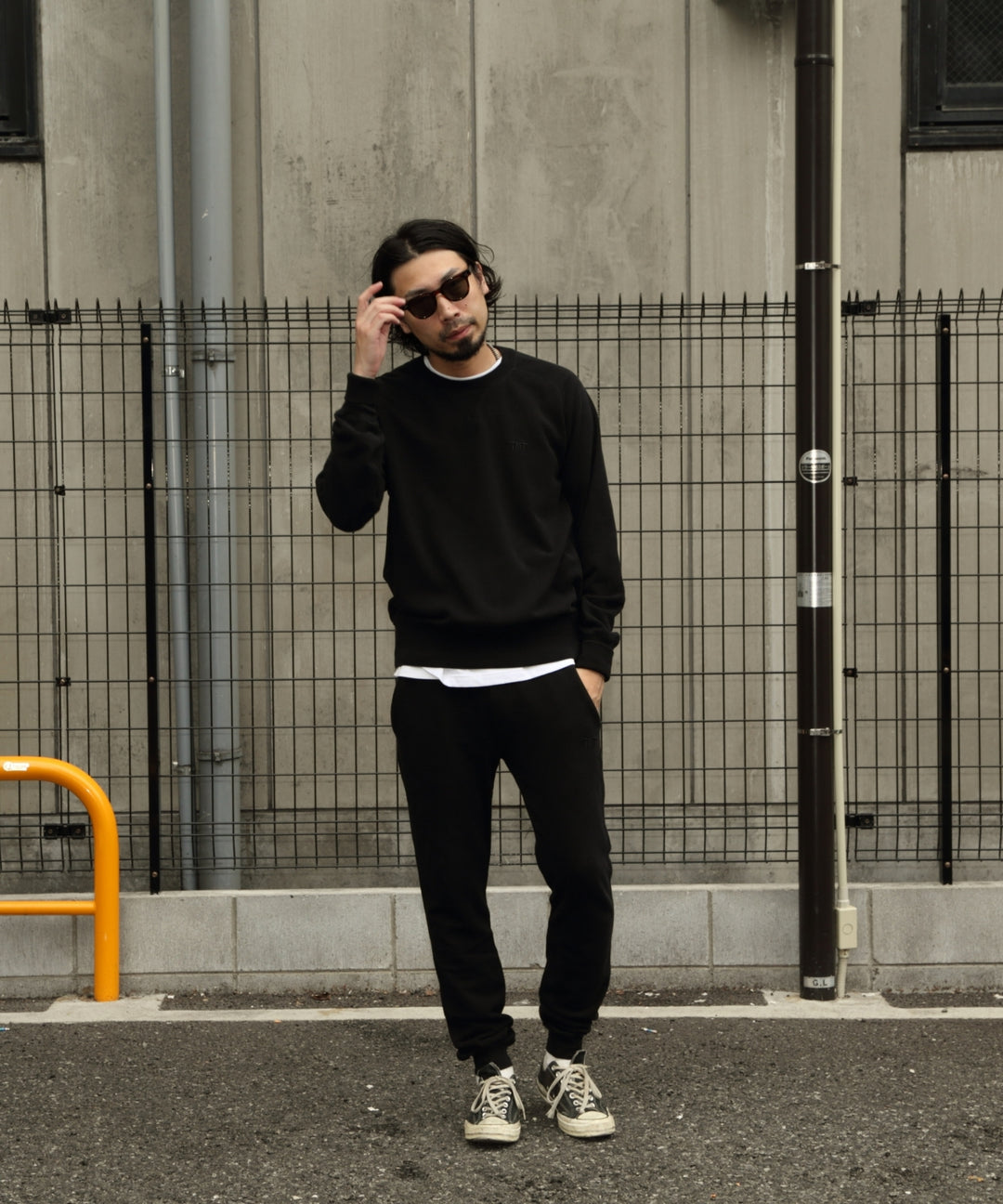 PULL OVER SWEAT（BLACK）