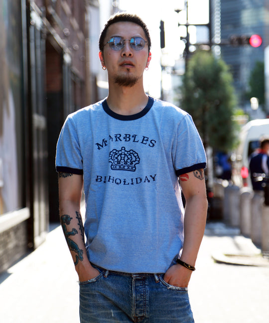 TMT×Marbles S/S RINGER T-SHIRTS(MARBLES BIGHOLIDAY) / SAX