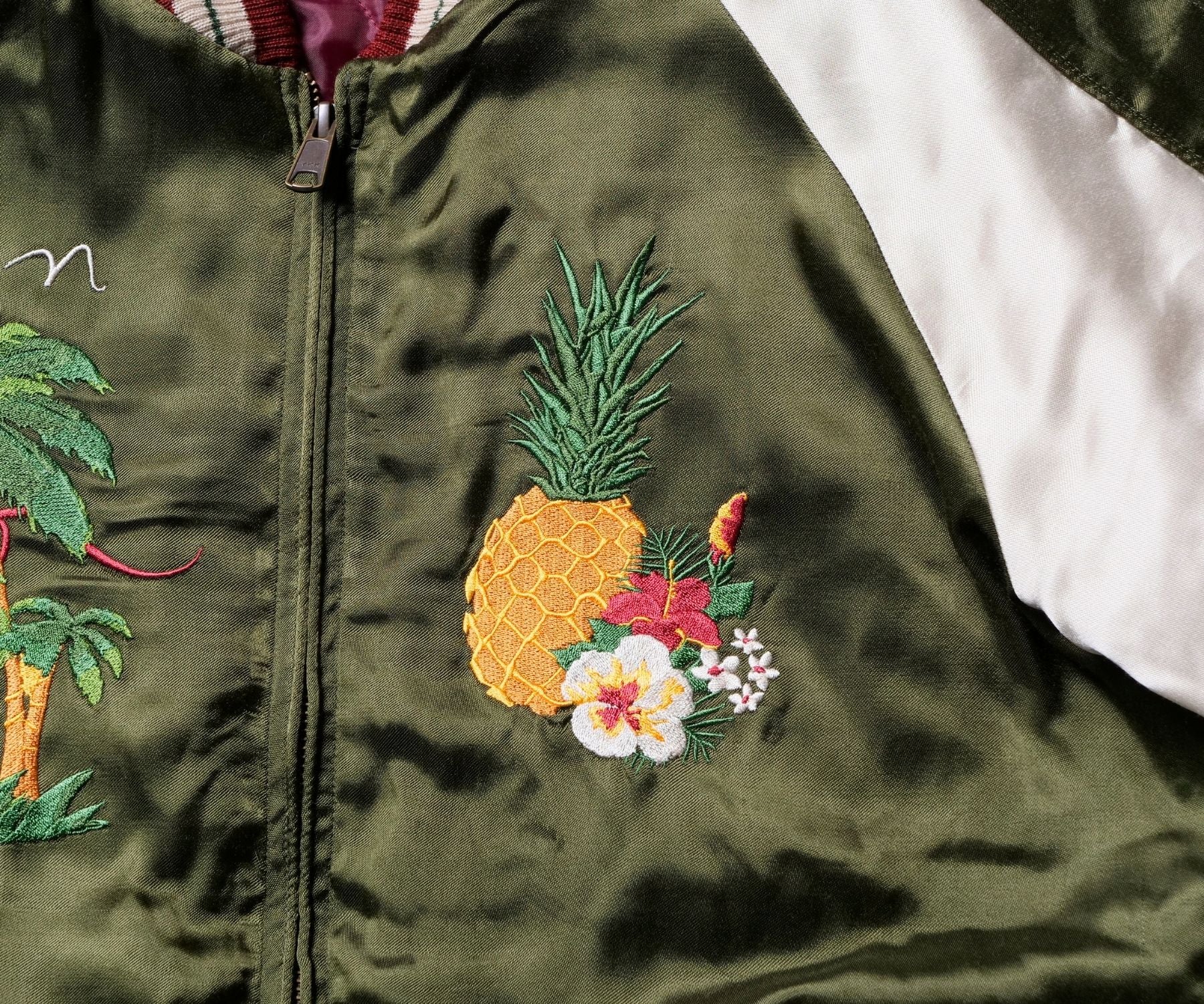 SOUVENIR JACKET（WORLD CHAMPION）／KHAKI – TMT OFFICIAL