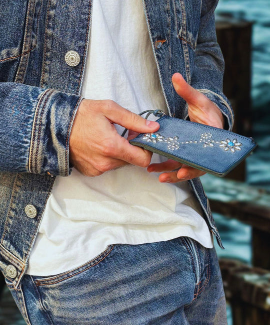 STUDS LEATHER CARD CASE